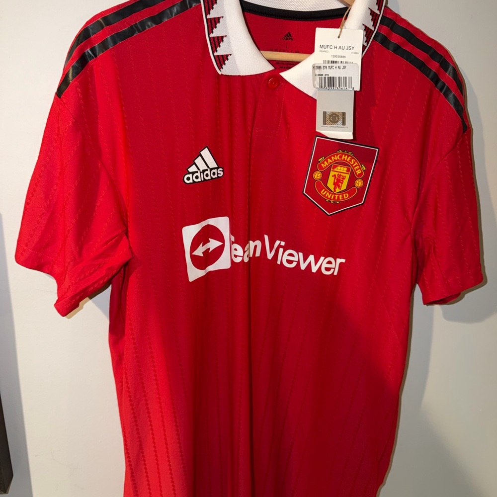 Adidas Red Manchester United authentic Roman’s Men's Jersey size large